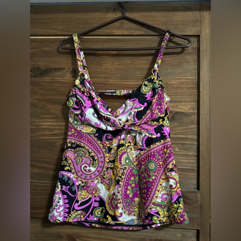 Swim Systems top piece bathing suit 34D